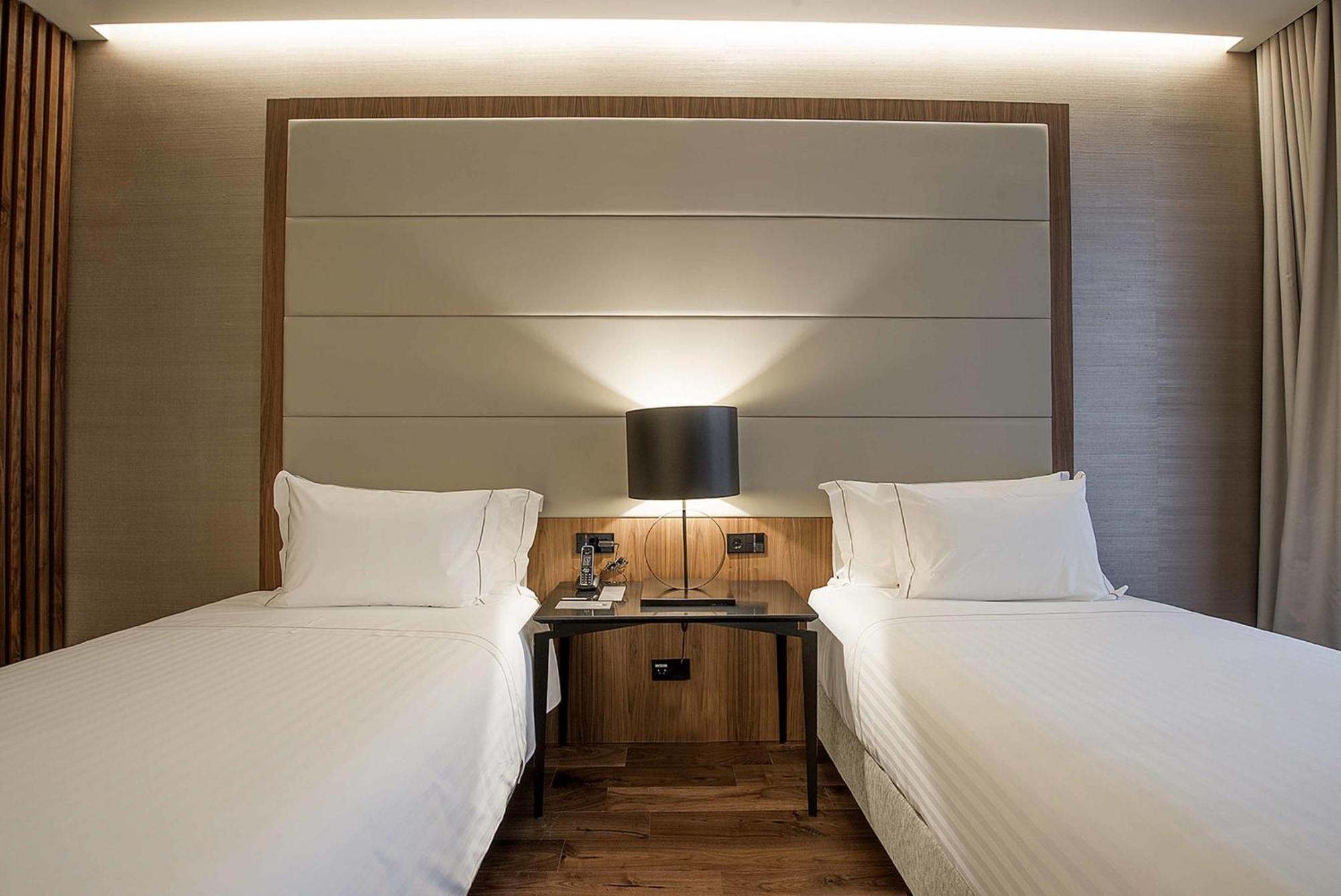 Doppel-/Zweibettzimmer mit Zustellbett