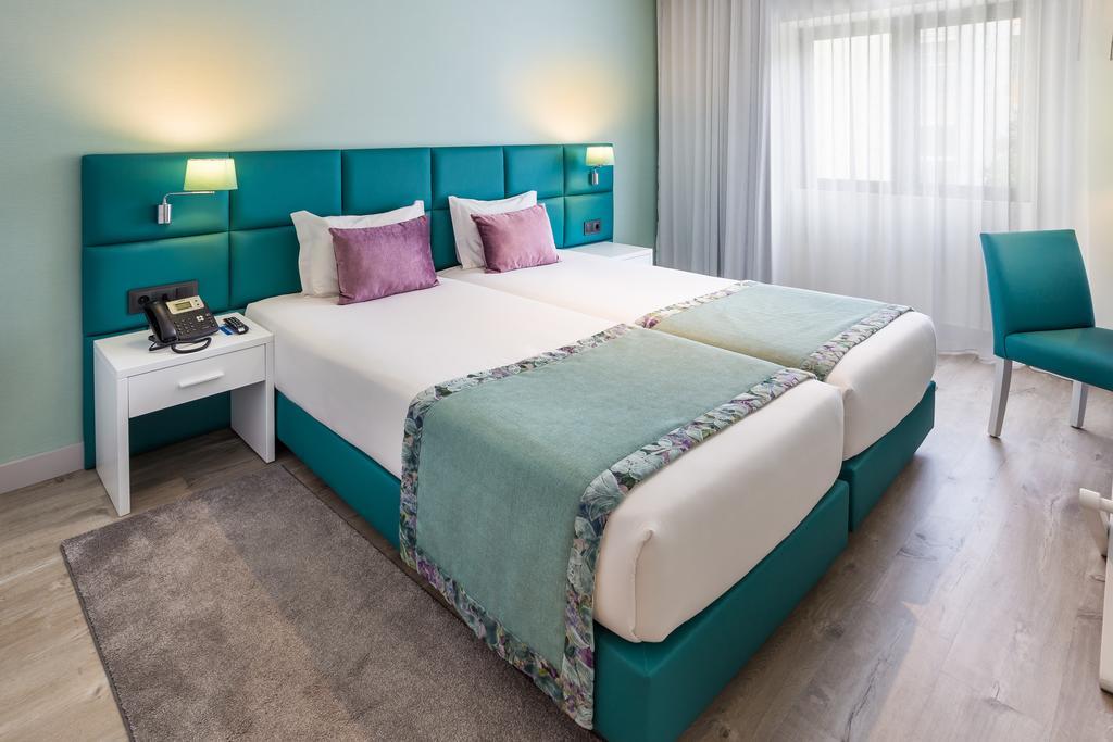 Zweibettzimmer